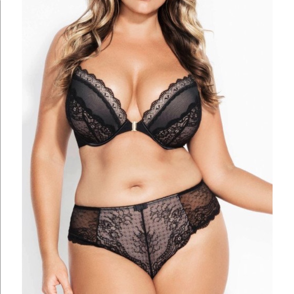 City Chic NWT 42E, push up, front closure bra